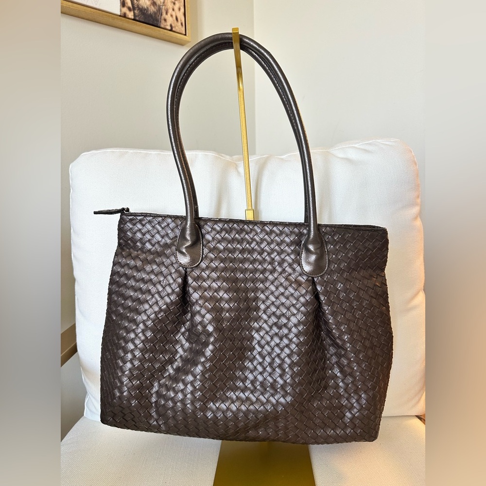 Barr & Barr Bloomingdale's Brown Weave Faux Leather Purse